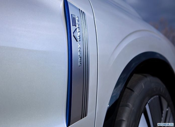 2019 Mitsubishi Engelberg Tourer Concept - фотография 37 из 46
