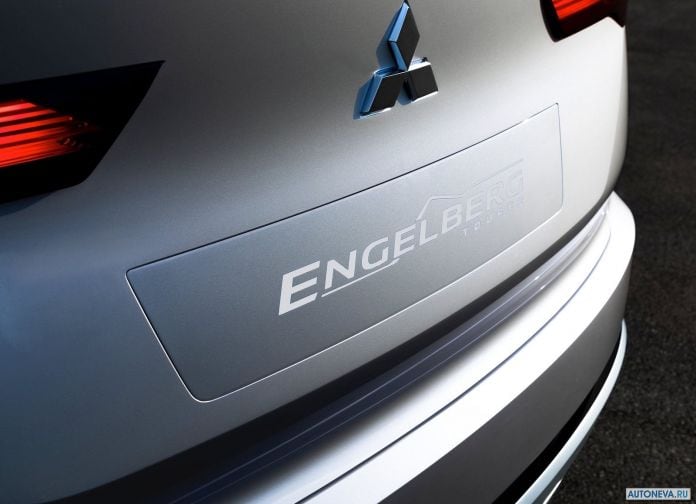 2019 Mitsubishi Engelberg Tourer Concept - фотография 38 из 46
