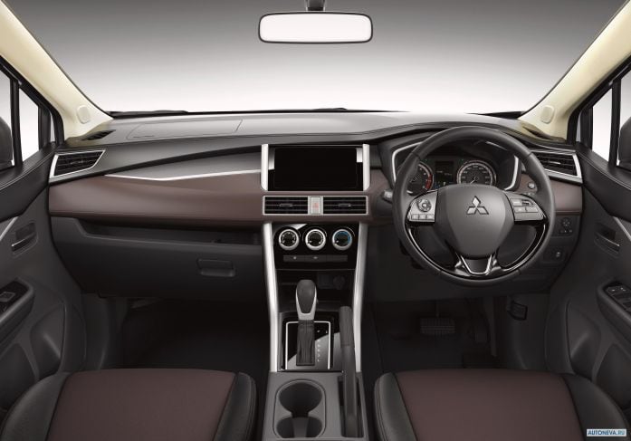 2019 Mitsubishi Xpander Cross - фотография 6 из 10