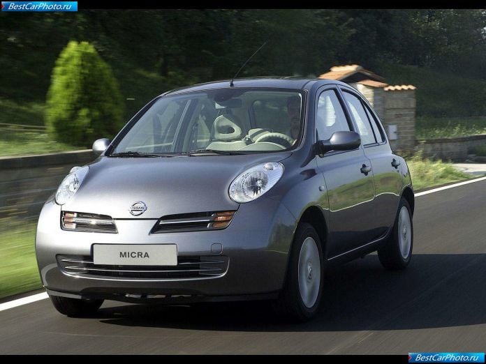 2002 Nissan Micra - фотография 12 из 48