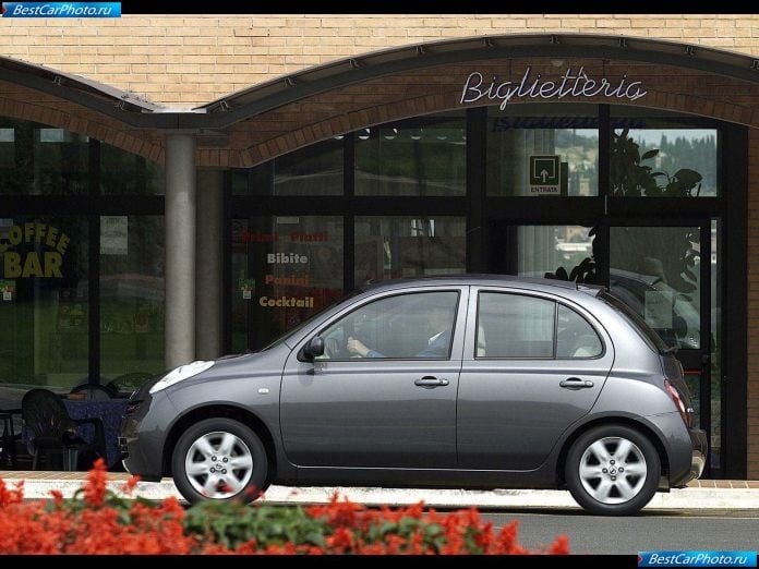 2002 Nissan Micra - фотография 24 из 48