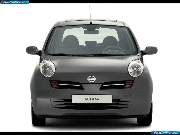 2002 Nissan Micra - фотография 32 из 48