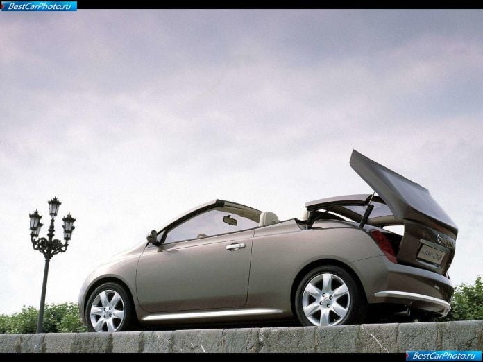 2002 Nissan Micra C+c Concept - фотография 14 из 46