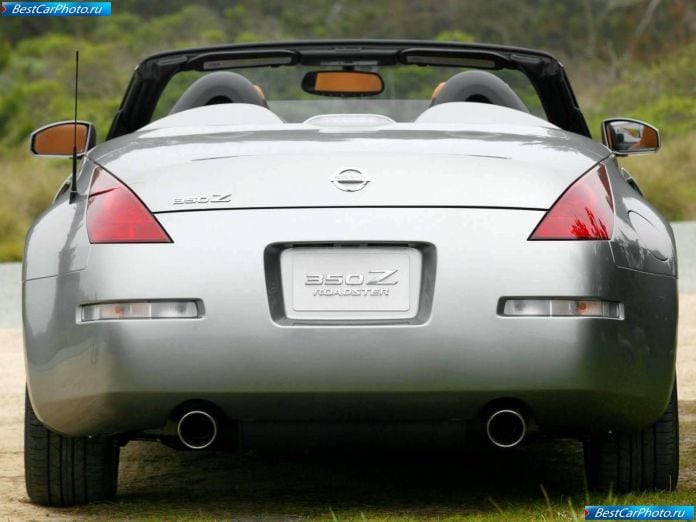 2004 Nissan 350z Roadster - фотография 34 из 42