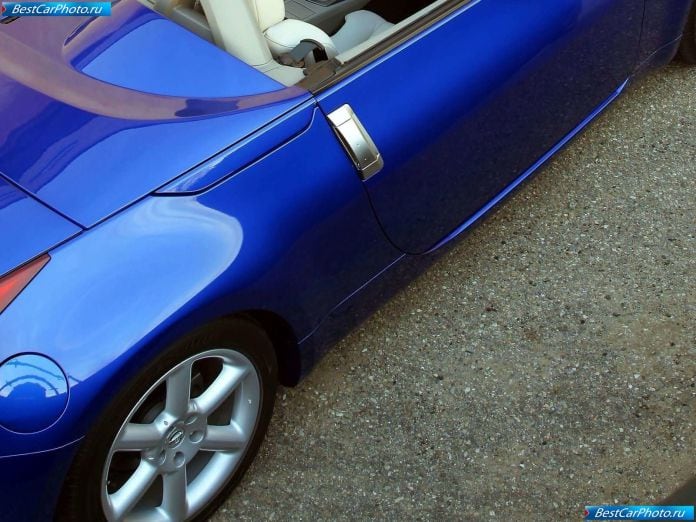 2004 Nissan 350z Roadster - фотография 38 из 42