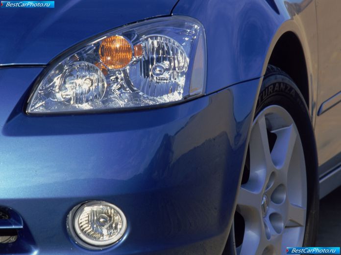 2004 Nissan Altima - фотография 16 из 22 2004 Nissan Altima - фотография 16 из 22