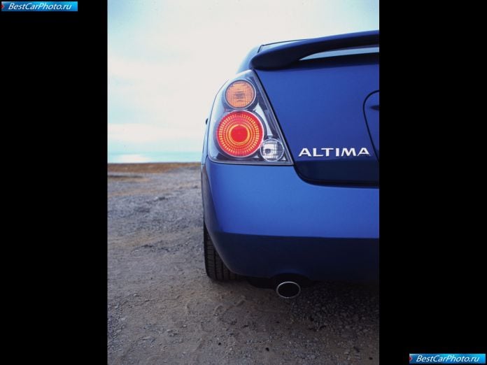 2004 Nissan Altima - фотография 21 из 22