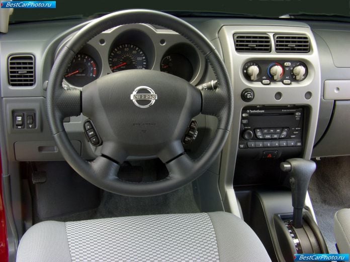2004 Nissan Frontier - фотография 8 из 15 2004 Nissan Frontier - фотография 8 из 15