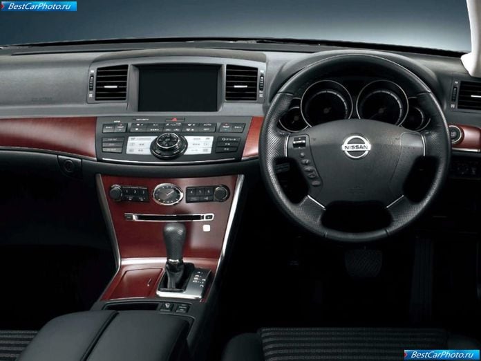 2004 Nissan Fuga 350gt - фотография 20 из 87