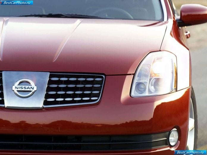2004 Nissan Maxima - фотография 17 из 20