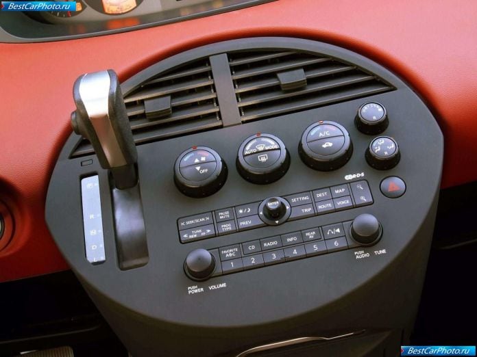2004 Nissan Quest - фотография 12 из 17 2004 Nissan Quest - фотография 12 из 17