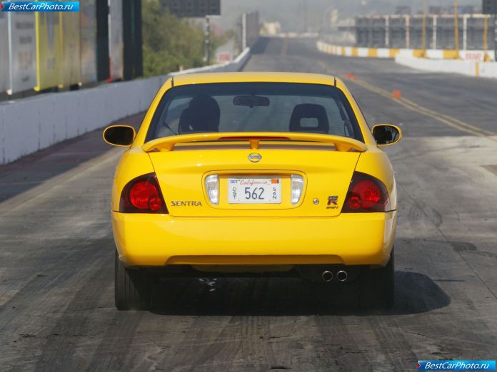 2004 Nissan Sentra Se-r - фотография 12 из 18