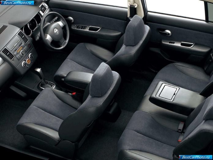2004 Nissan Tiida - фотография 8 из 29 2004 Nissan Tiida - фотография 8 из 29
