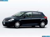 nissan_2004-tiida_1600x1200_012.jpg