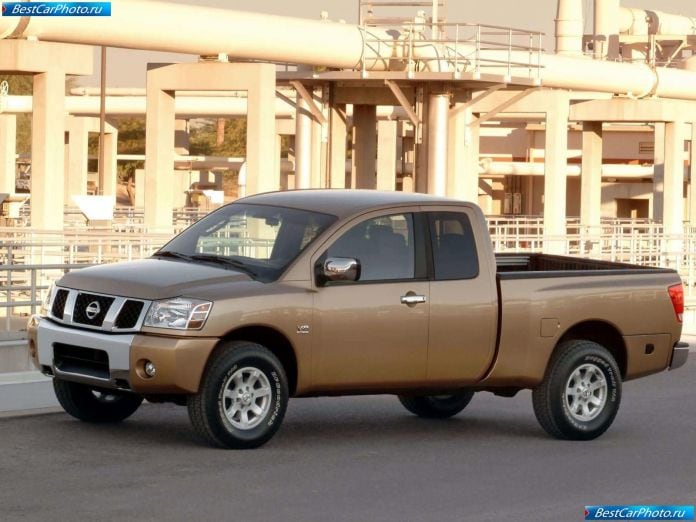 2004 Nissan Titan - фотография 13 из 44