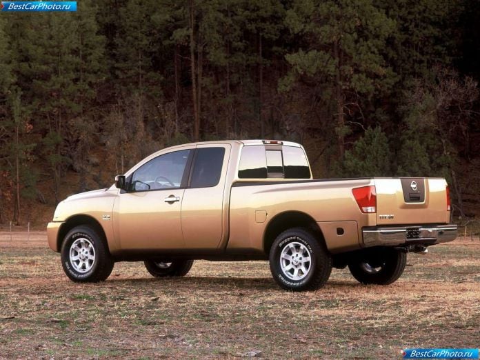 2004 Nissan Titan - фотография 19 из 44