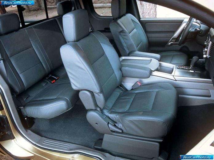 2004 Nissan Titan - фотография 26 из 44