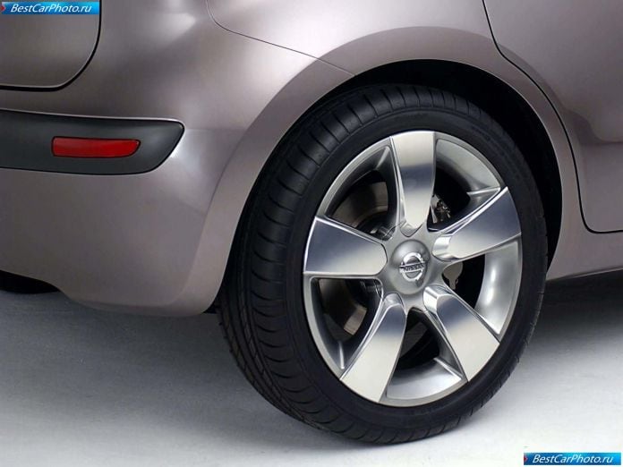 2004 Nissan Tone Concept - фотография 19 из 20