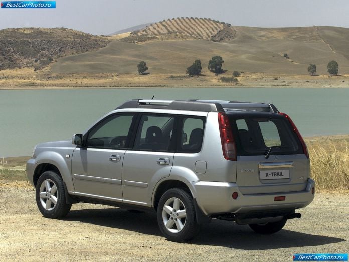 2004 Nissan X-trail - фотография 2 из 9 2004 Nissan X-trail - фотография 2 из 9
