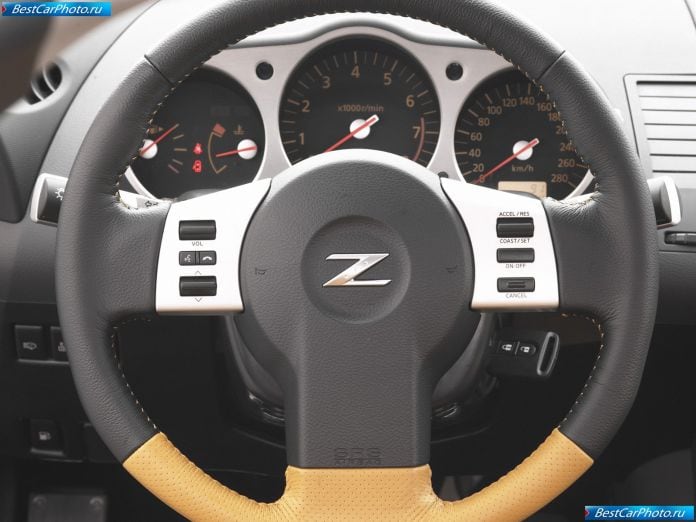 2005 Nissan 350z Eur - фотография 11 из 20 2005 Nissan 350z Eur - фотография 11 из 20