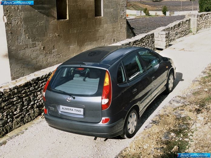 2005 Nissan Almera Tino - фотография 2 из 14 2005 Nissan Almera Tino - фотография 2 из 14