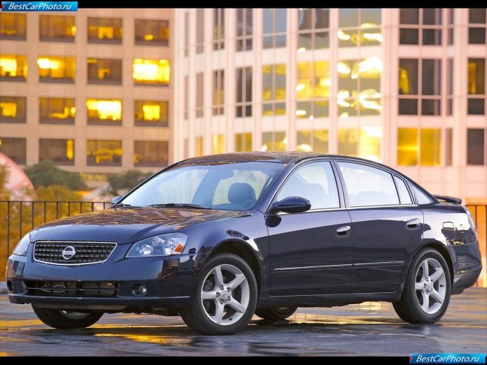 2005 Nissan Altima - фотография 14 из 50