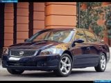 nissan_2005-altima_1600x1200_016.jpg