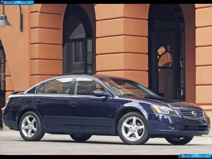 2005 Nissan Altima - фотография 17 из 50