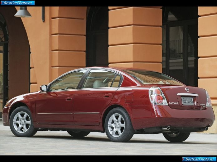 2005 Nissan Altima - фотография 27 из 50