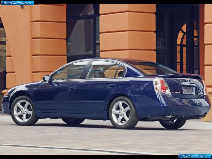 2005 Nissan Altima - фотография 30 из 50