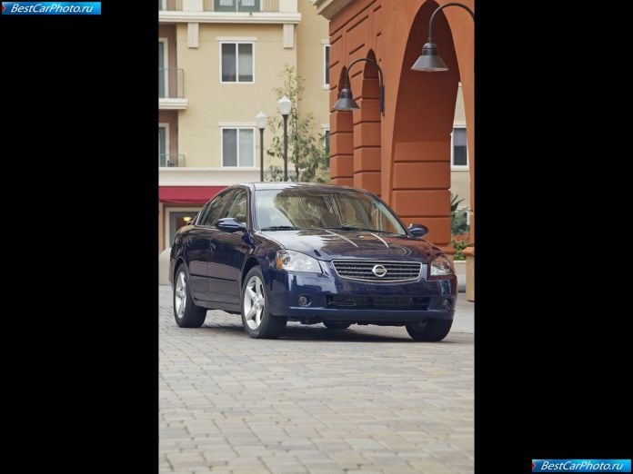 2005 Nissan Altima - фотография 48 из 50