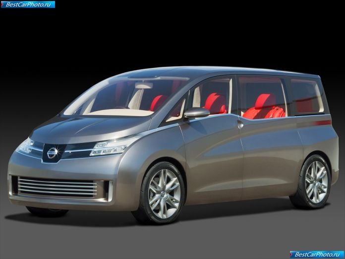 2005 Nissan Amenio Concept - фотография 1 из 19