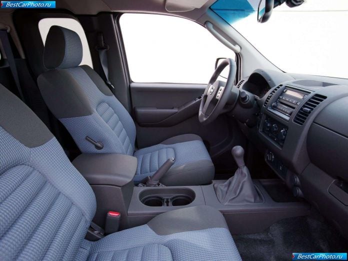 2005 Nissan Frontier - фотография 15 из 30