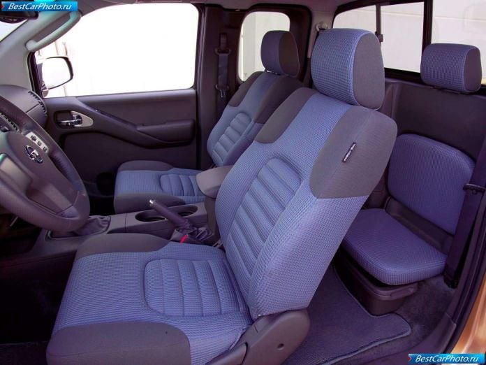 2005 Nissan Frontier - фотография 17 из 30