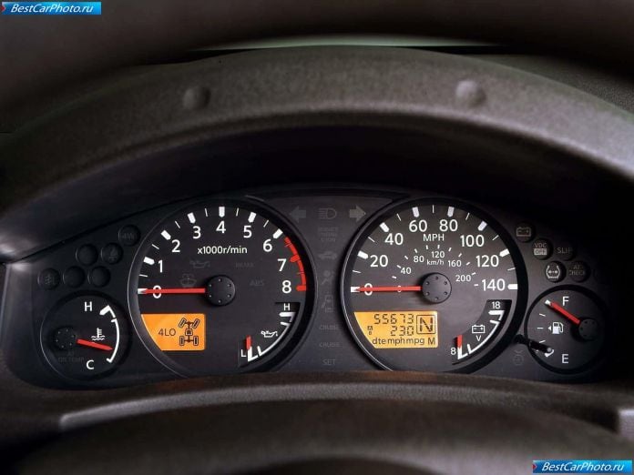 2005 Nissan Frontier - фотография 18 из 30