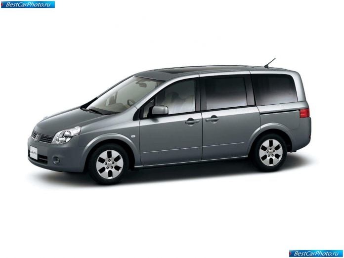 2005 Nissan Lafesta - фотография 17 из 31