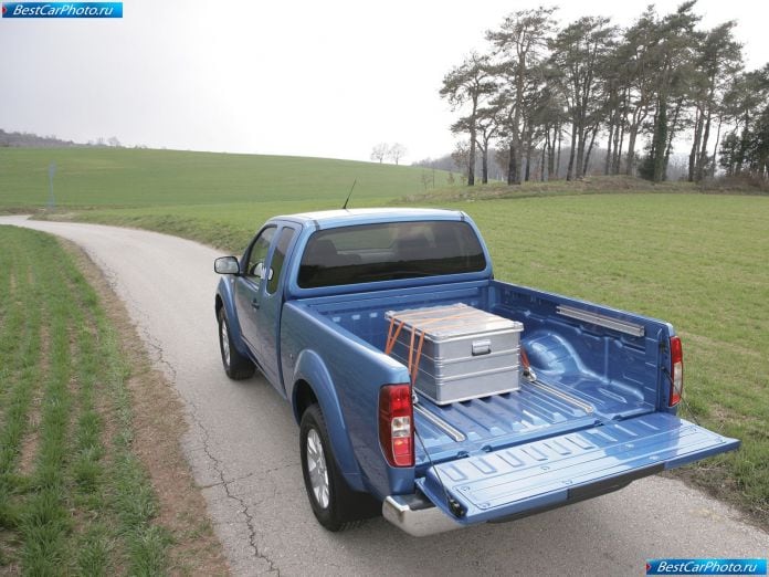2005 Nissan Navara - фотография 8 из 37 2005 Nissan Navara - фотография 8 из 37