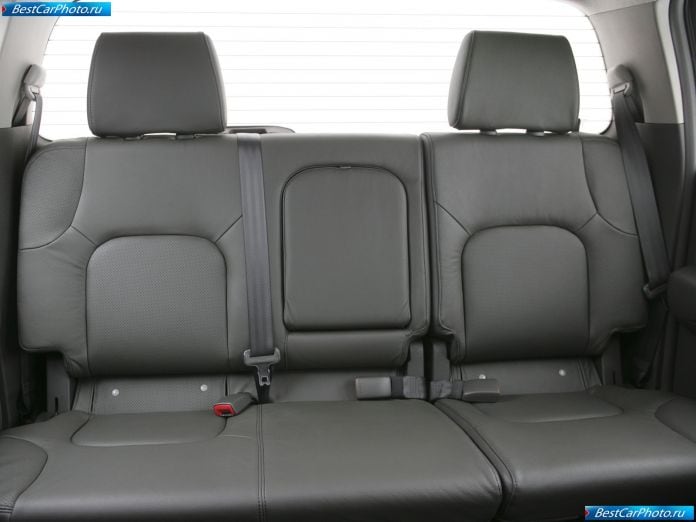 2005 Nissan Navara - фотография 25 из 37
