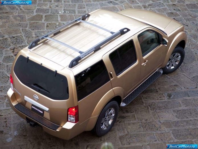 2005 Nissan Pathfinder - фотография 15 из 27