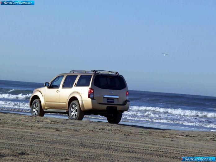 2005 Nissan Pathfinder - фотография 16 из 27