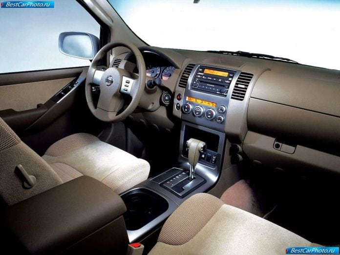 2005 Nissan Pathfinder - фотография 20 из 27