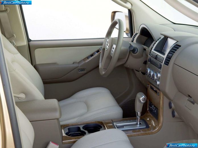 2005 Nissan Pathfinder - фотография 21 из 27