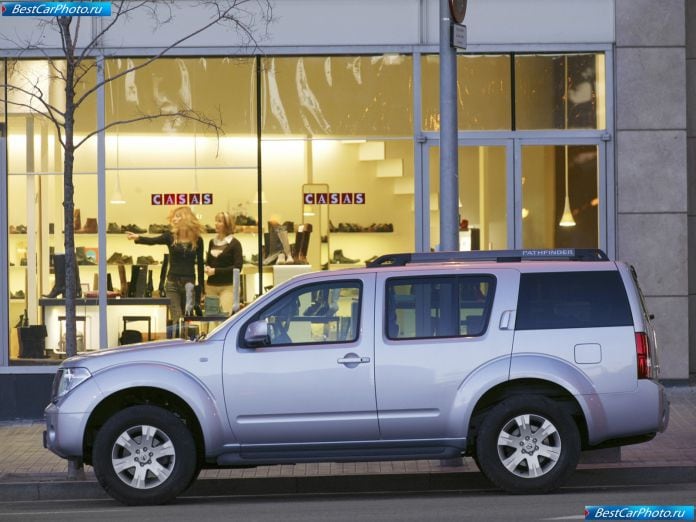 2005 Nissan Pathfinder Eur - фотография 23 из 70 2005 Nissan Pathfinder Eur - фотография 23 из 70