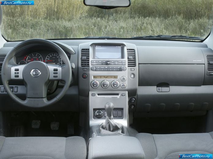2005 Nissan Pathfinder Eur - фотография 35 из 70