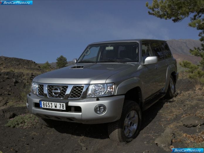2005 Nissan Patrol - фотография 1 из 18