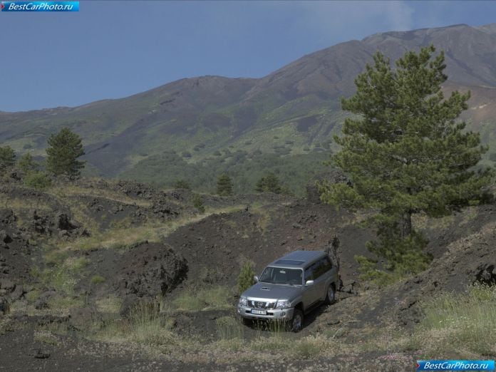 2005 Nissan Patrol - фотография 3 из 18
