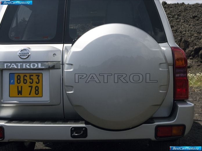 2005 Nissan Patrol - фотография 16 из 18 2005 Nissan Patrol - фотография 16 из 18