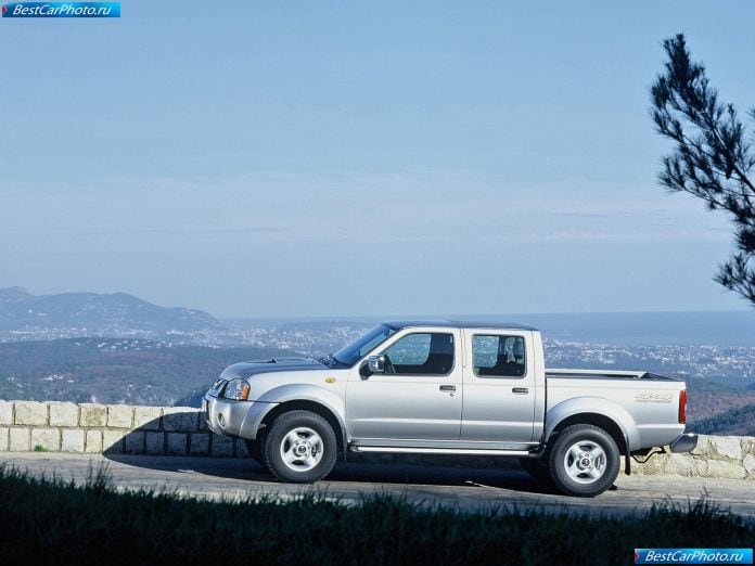 2005 Nissan Pickup - фотография 2 из 12
