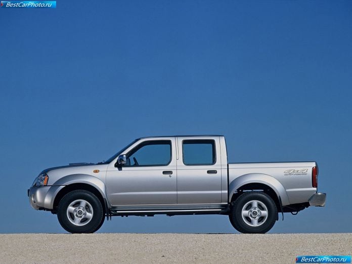 2005 Nissan Pickup - фотография 4 из 12