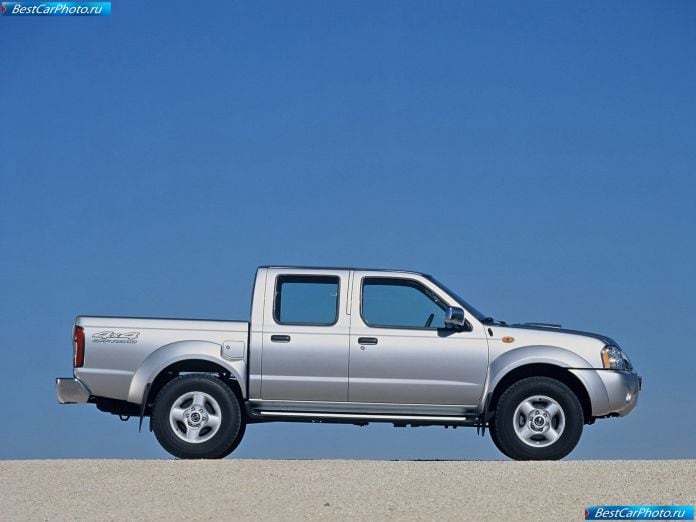 2005 Nissan Pickup - фотография 5 из 12